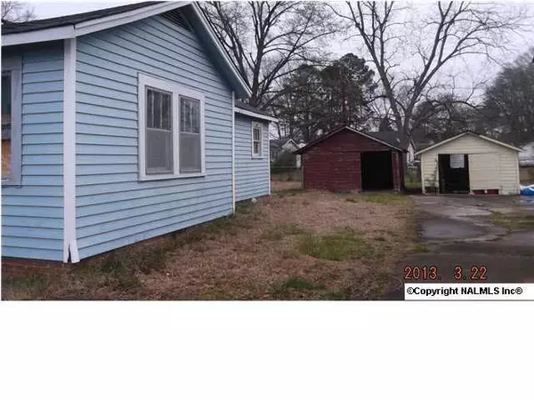 Gadsden, AL 35903,922 Martin Avenue #1