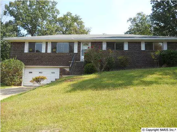 225 Pineridge Drive, Gadsden, AL 35904