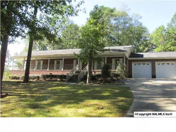 6382 S River Oak Drive, Southside, AL 35907