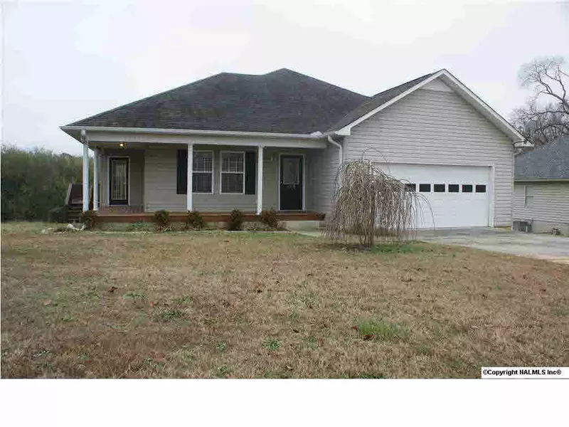 108 Contour Drive, Albertville, AL 35951