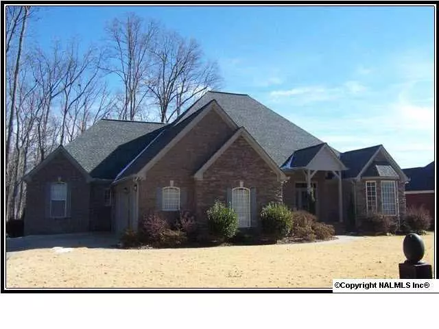 1710 Walnut Street, Albertville, AL 35950