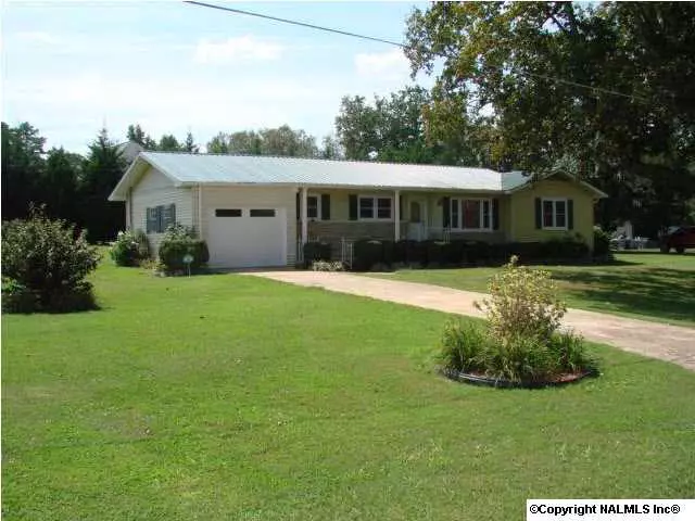 97 6th Street, Grant, AL 35747