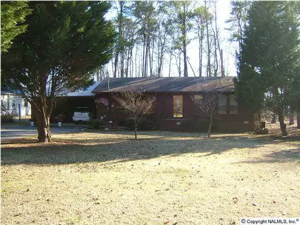 Scottsboro, AL 35769,1370 Holiday Shores Road