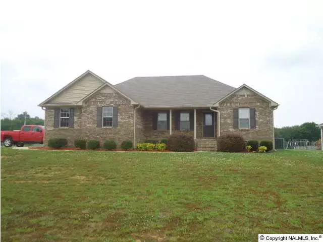 27747 Gretta Circle, Ardmore, AL 35739