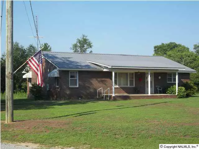 1901 Finis Murphree Road, Arab, AL 35016