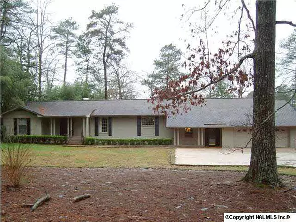 203 Hollywood Road, Gadsden, AL 35901