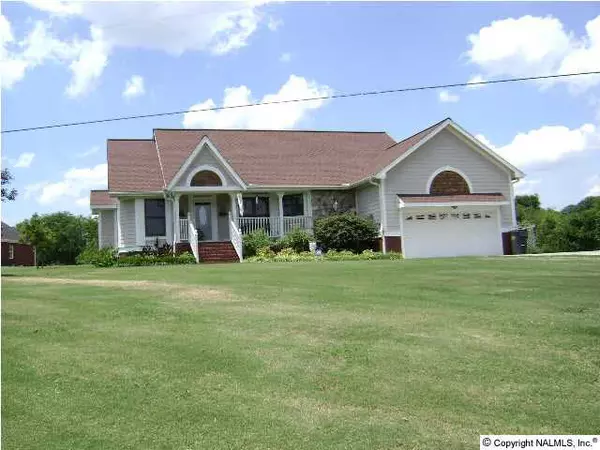 Hartselle, AL 35640,16 Pam Lane