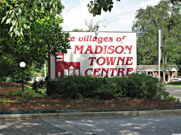 Madison, AL 35758,161 Waters Edge Lane