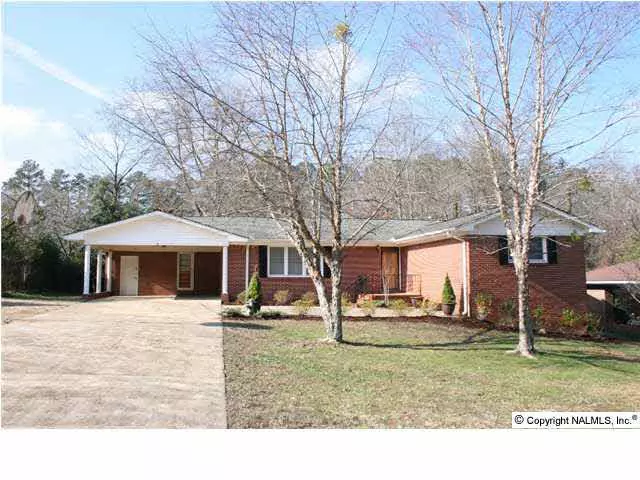 Gadsden, AL 35901,821 Woodmar Drive