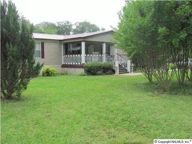 356 College Avenue, New Hope, AL 35760