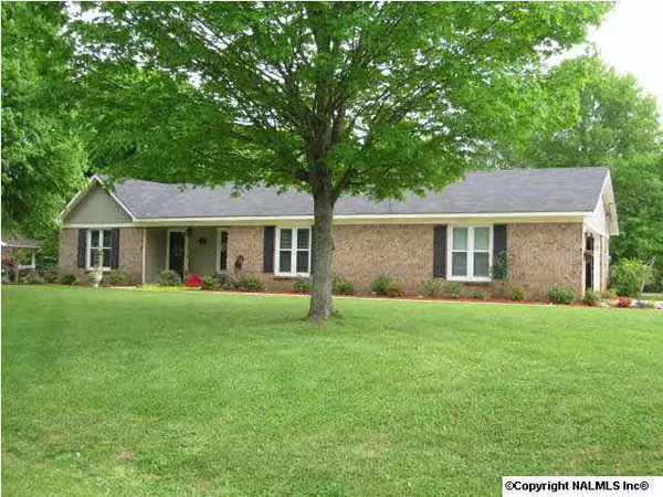 210 Collins Lane, Meridianville, AL 35759