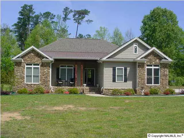 6024 Spring Creek Drive, Guntersville, AL 35976