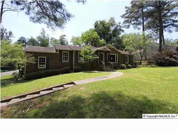 2522 Noccalula Road, Gadsden, AL 35904