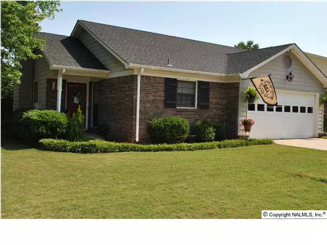 214 Barkwood Drive, Huntsville, AL 35811