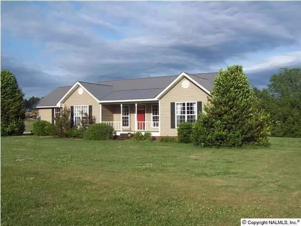 97 County Road 21, Crossville, AL 35962