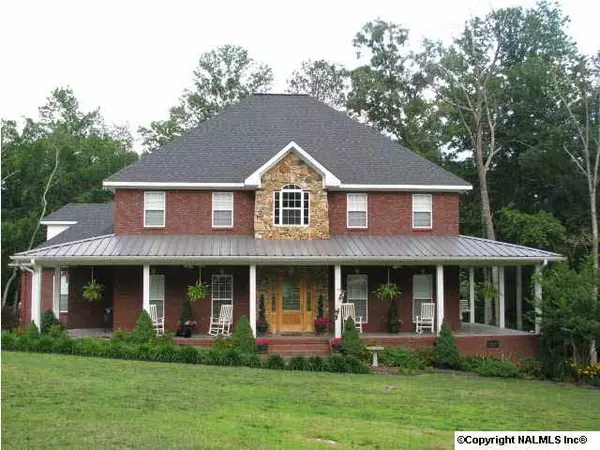 414 Creek Drive, Rainsville, AL 35986