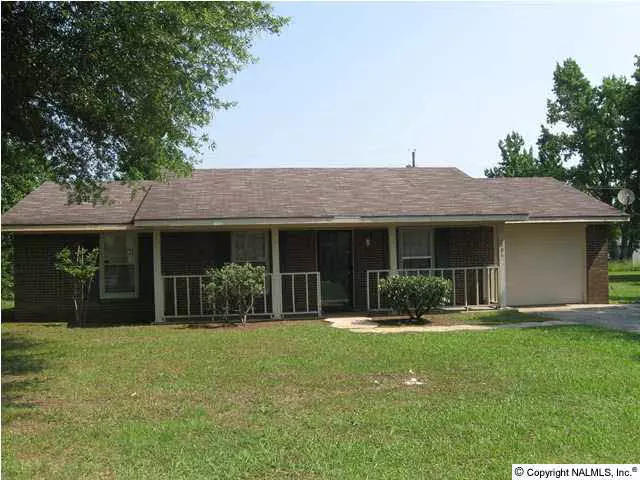 1006 Somerest Drive, Athens, AL 35611