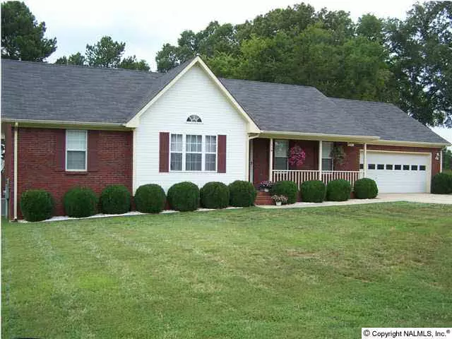 119 Retriever Run, Hazel Green, AL 35750