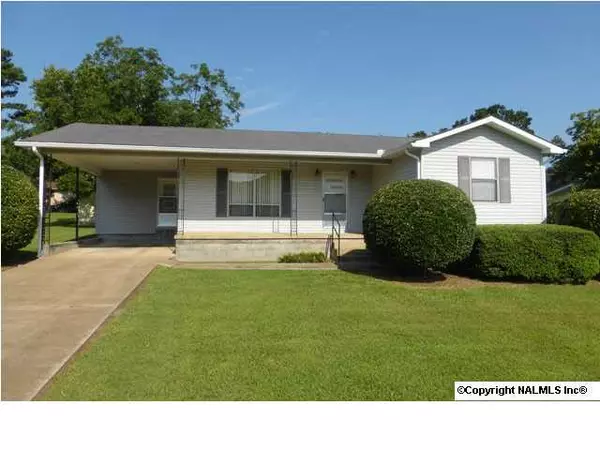 2004 NW Grand Avenue, Fort Payne, AL 35967