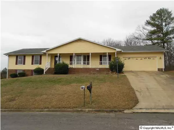 2208 Huntington Way, Anniston, AL 36201