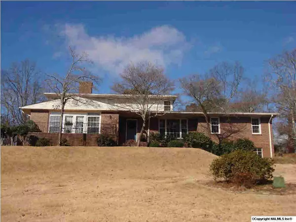 2910 Scenic Highway, Gadsden, AL 35904