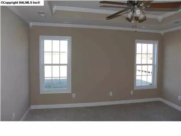 Toney, AL 35773,1761 Ready Section Road