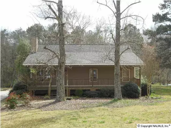 Gadsden, AL 35904,817 Holly Creek Drive