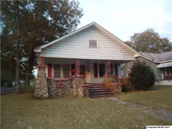 2223 Hill Avenue, Gadsden, AL 35904