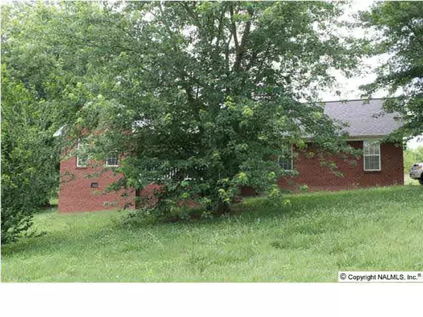 1473 County Road 62, Section, AL 35771