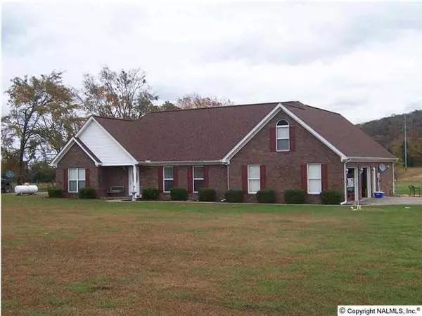 525 County Road 179, Moulton, AL 35650