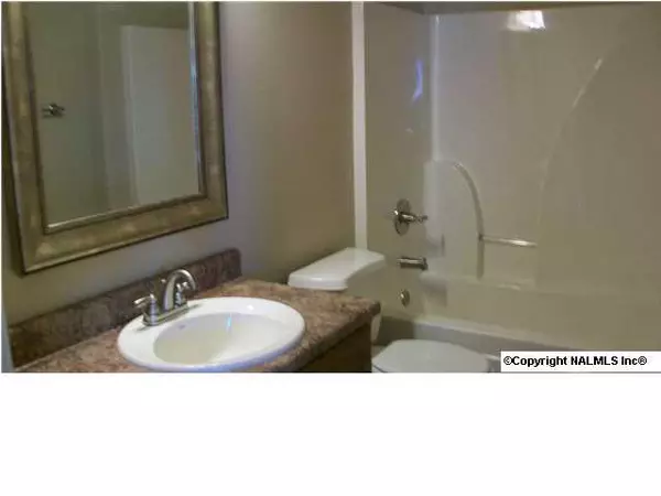 Toney, AL 35773,246 Bollweevil Lane