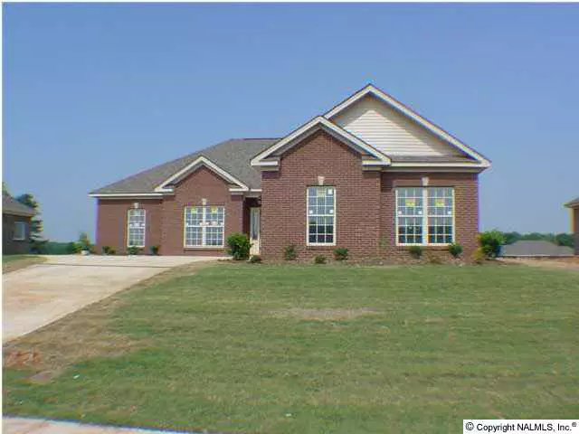 134 Meadow Ridge Drive, Hazel Green, AL 35750