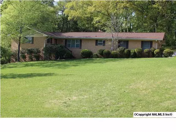 117 Roberta Road, Huntsville, AL 35802