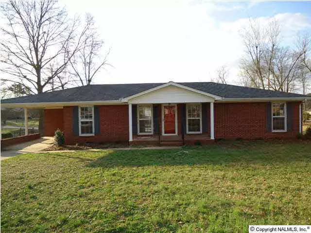 204 College Street, Albertville, AL 35950