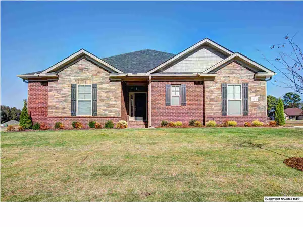 109 Ivy Meadow Circle, Hazel Green, AL 35750