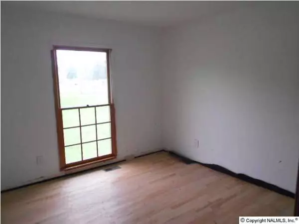 Toney, AL 35773,2090 Ready Section Road