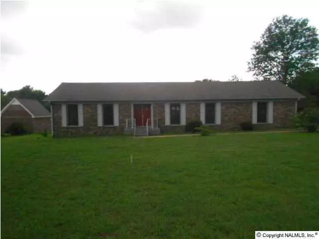 2090 Ready Section Road, Toney, AL 35773