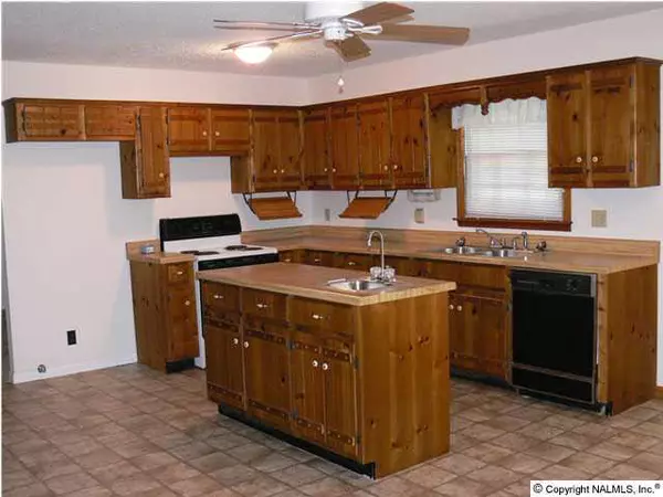 Toney, AL 35773,147 Elsam Road