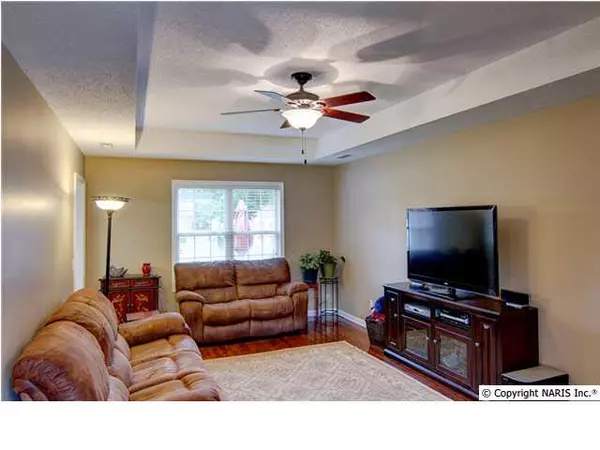 Toney, AL 35773,101 Buck Run