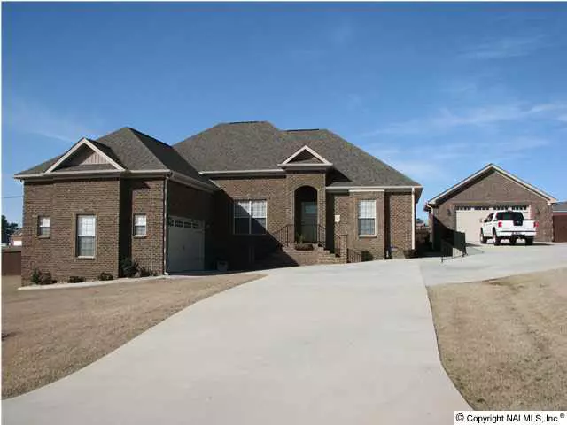 204 Payton Lane, Grant, AL 35747