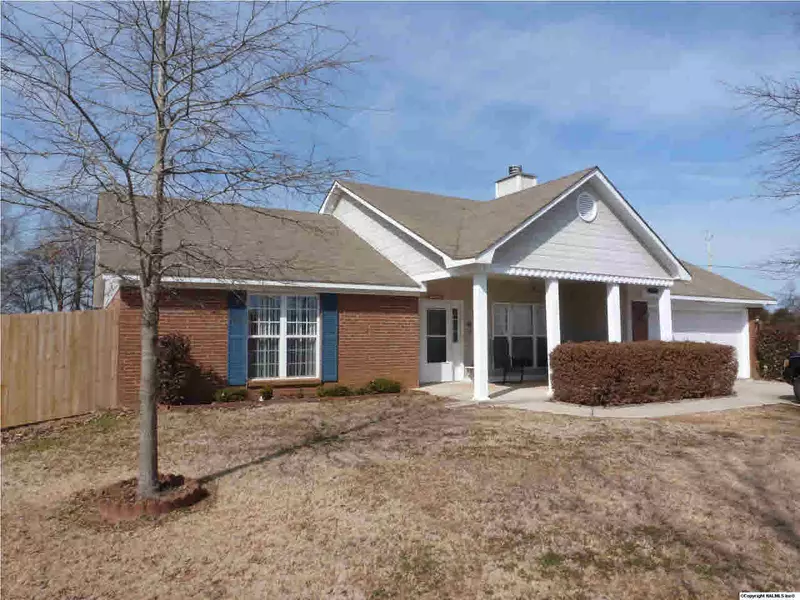 116 Tree Bark Trail, Hazel Green, AL 35750