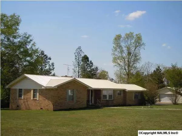 41 County Road 644, Henagar, AL 35978