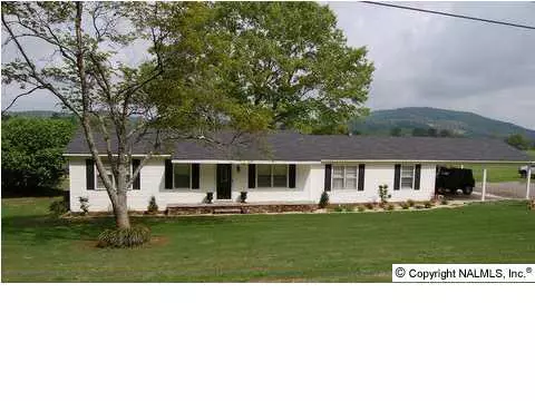 4525 Bakers Chapel Road, Guntersville, AL 35976