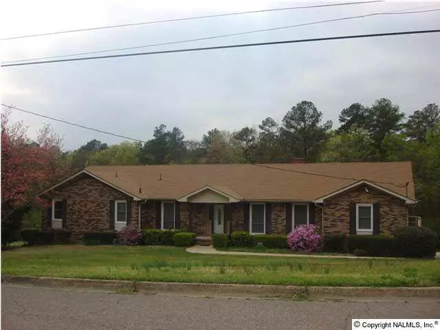 Gadsden, AL 35901,1636 Summit Drive