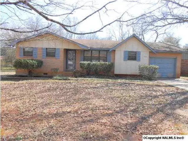 3616 NW Knollwood Drive, Huntsville, AL 35810