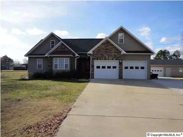 114 Cove Creek Road, Rainbow City, AL 35906