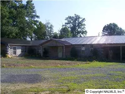 112 County Road 158, Section, AL 35988