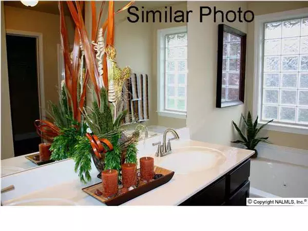 Owens Cross Roads, AL 35763,5024 Montauk Trail