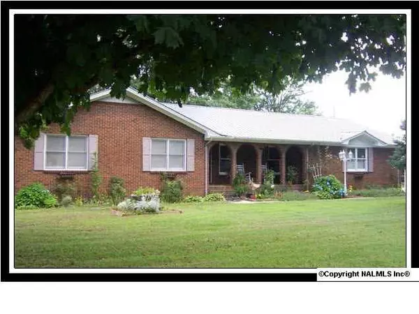 904 West Mckinney Avenue, Albertville, AL 35950