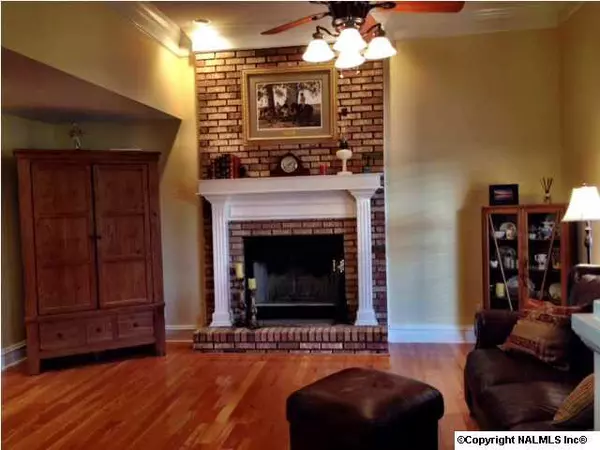 Toney, AL 35773,104 Turtle Bend Drive